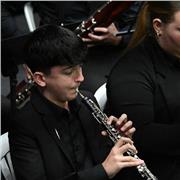 Trabajador y con ganas de empezar a generar ingresos por mi cuenta.